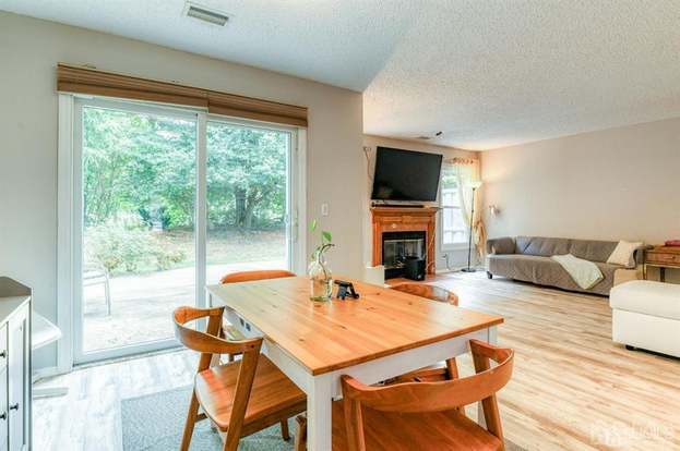 Building Photo - 166 Stults Ln