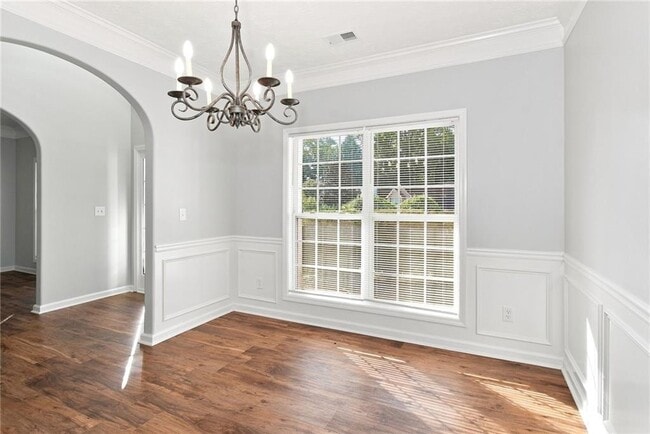 Building Photo - 632 Addison Way