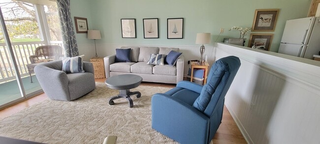 Building Photo - 525 White River Dr