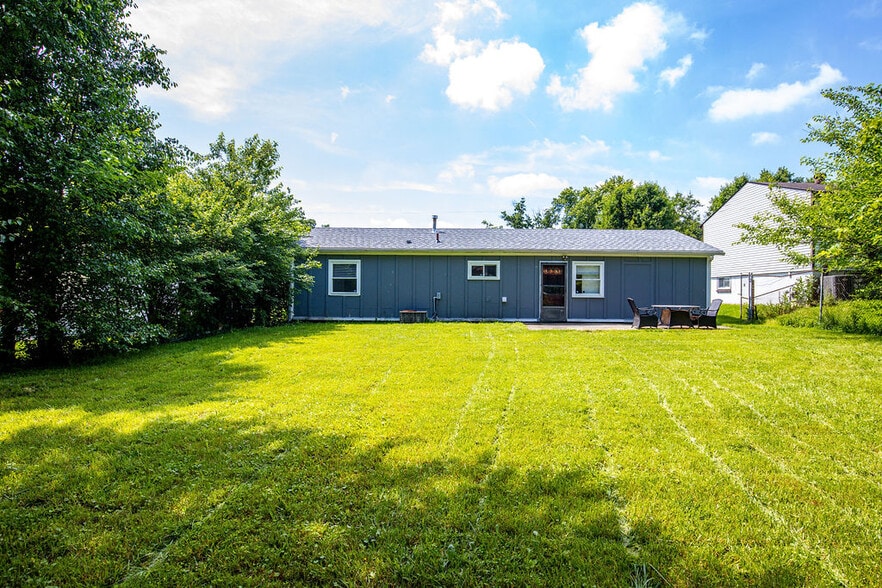 Building Photo - 3232 Deshler Dr