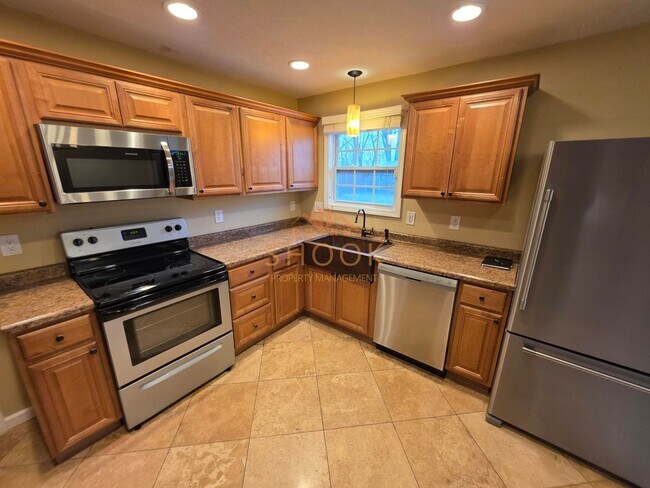 Building Photo - 4 BR UPDATED HOME IN WEST LAFAYETTE SCHOOLS - Ask about our move-in special!