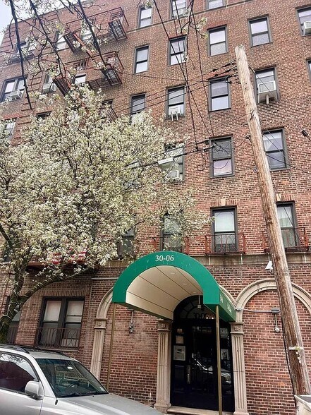 Building Photo - 30-06 29th St