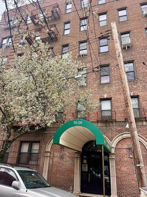 Building Photo - 30-06 29th St