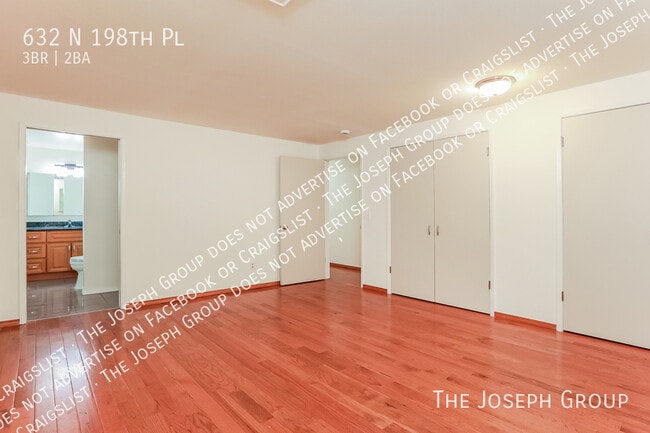 Building Photo - 632 N 198th Pl