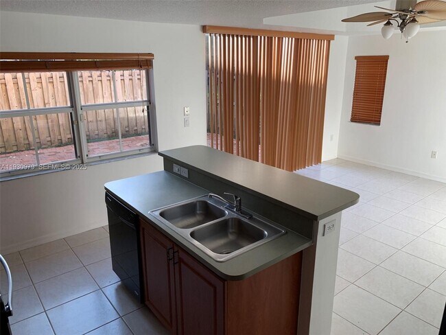 Building Photo - 3150 SW 152nd Pl