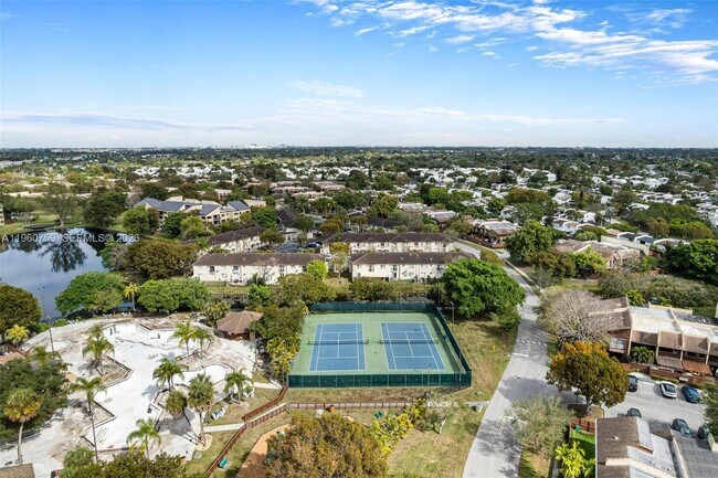 Building Photo - 7074 SW 114th Pl