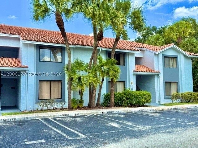 Building Photo - 3218 Coral Lake Dr