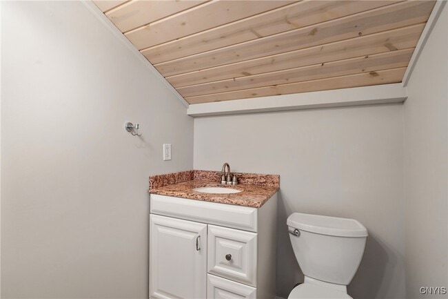 Building Photo - 201 Highbridge St