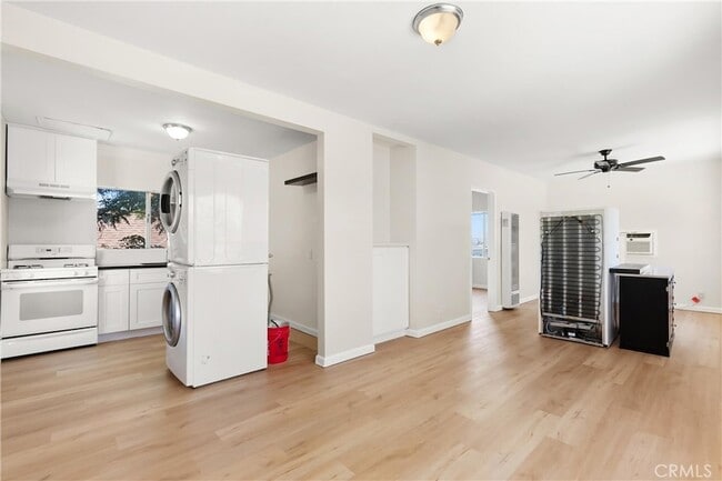 Building Photo - 421 W Sun Ave