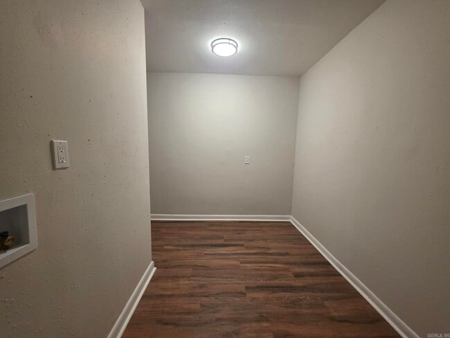 Building Photo - 1626 Davis St