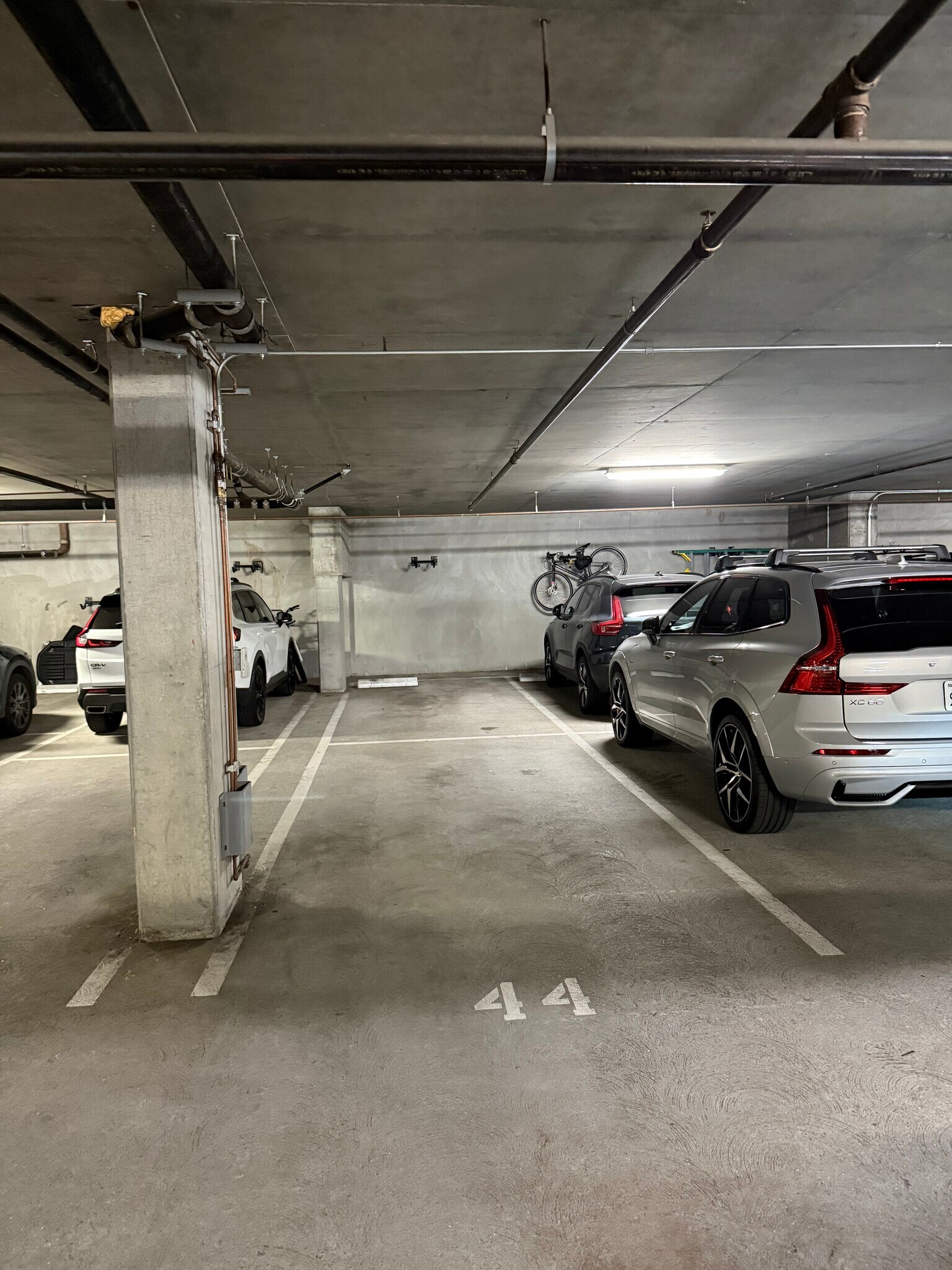 Tandem garage parking - 288 3rd St