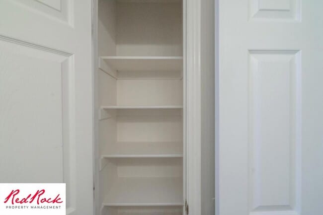 Building Photo - Charming 3 Bed, 2 Bath Home in the Heart of St. George!