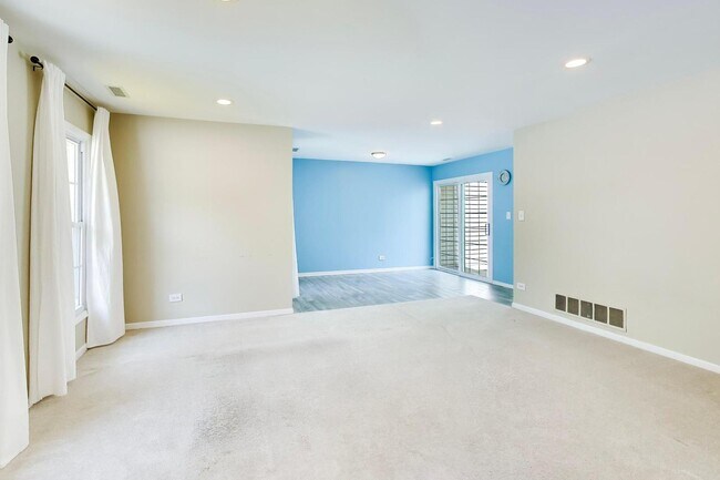 Building Photo - 106 Regency Dr
