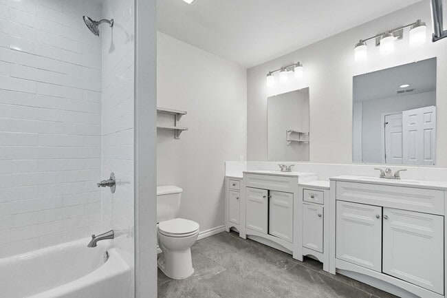 Building Photo - 4518 Edgemont Dr