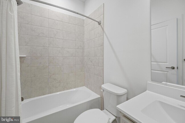 Building Photo - 174 Bethlehem Pl