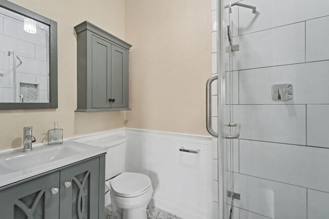 Building Photo - Beautifully Remodeled 3-Bedroom Home with Modern Upgrades