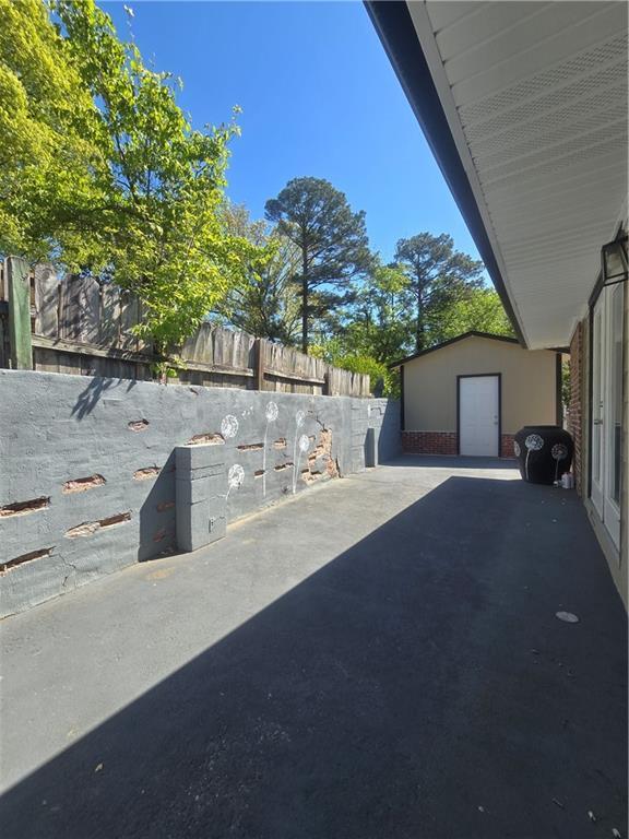 Building Photo - 2971 Belaire Cir