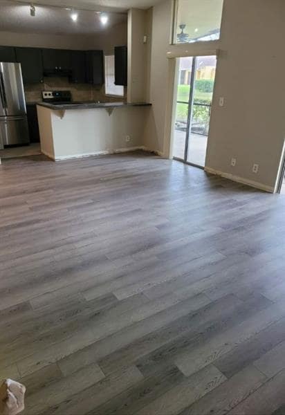 Primary Photo - 22541 Vistawood Way