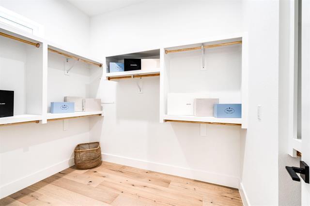 Building Photo - 4208 Live Oak St