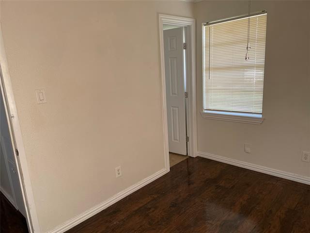 Building Photo - 2532 Jeanette Dr