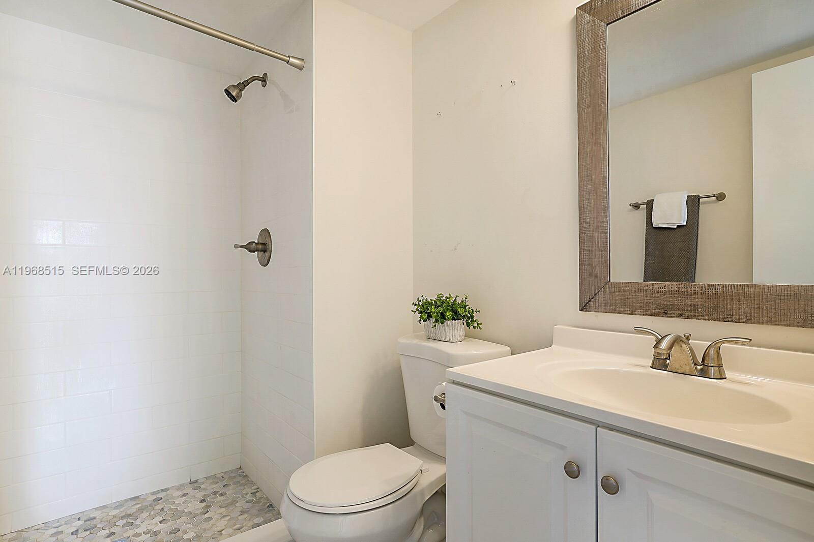 Building Photo - 6327 Chasewood Dr