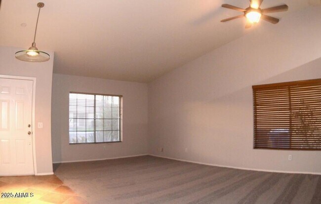 Building Photo - 837 N Sailors Way