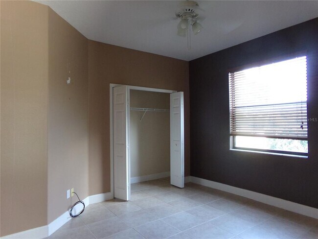 Building Photo - 721 Rantoul Ln