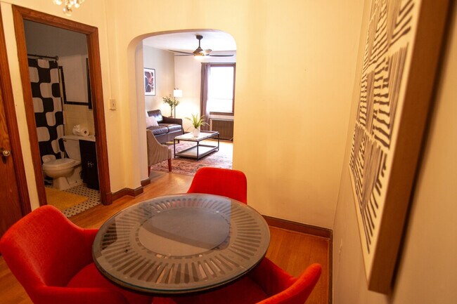 Building Photo - 1514 16th St SE