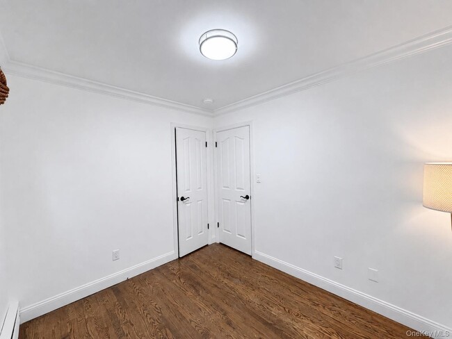 Building Photo - 40 Edgewood Rd