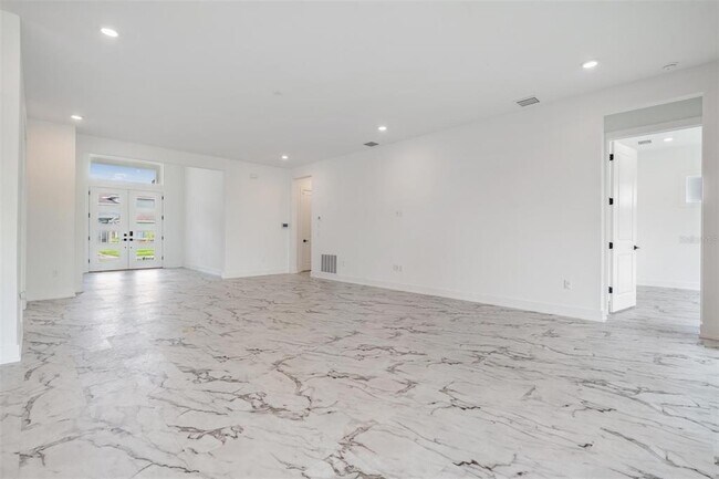 Building Photo - 8373 Ivy Stark Blvd