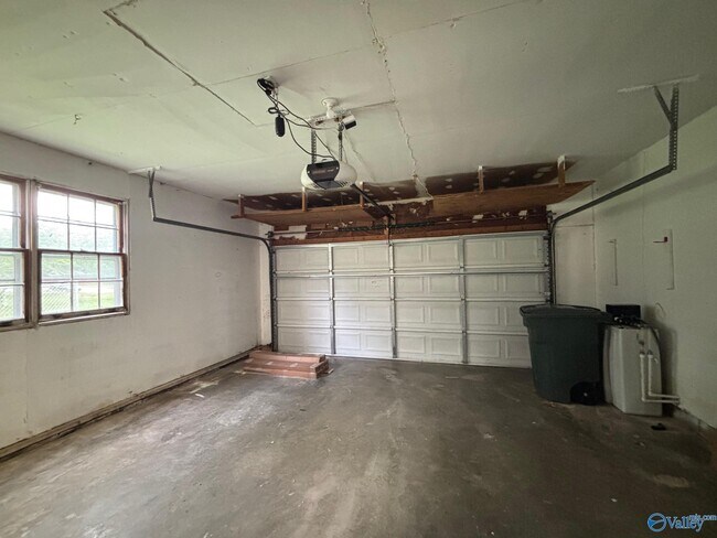 Building Photo - 3007 Winchester Rd NW