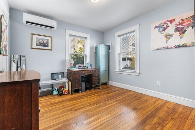 Building Photo - 46 Semont Rd