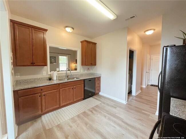 Building Photo - 239 Apache Trail