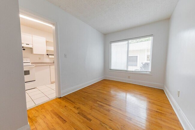 Building Photo - 3002 W Sitios St