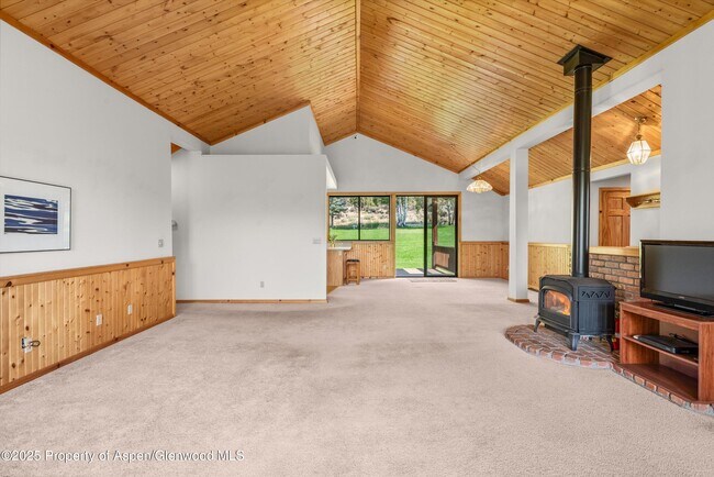 Building Photo - 17 Dakota Ct