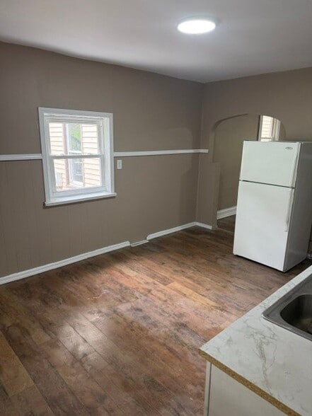Building Photo - 937 Koehler Ave