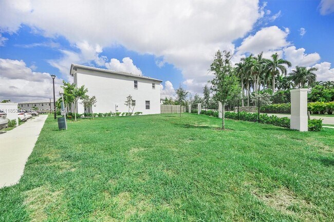 Building Photo - 29269 SW 162nd Ct