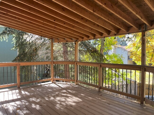 Building Photo - 2631 Brookwood Dr