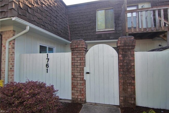 Primary Photo - 1761 Ocean Bay Dr