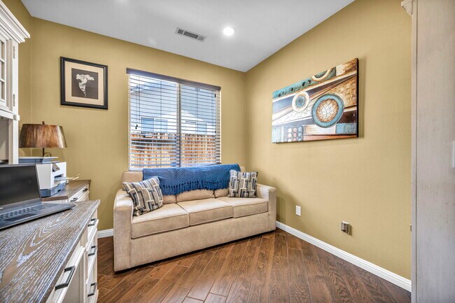 Building Photo - 6015 Stillmeadow Dr