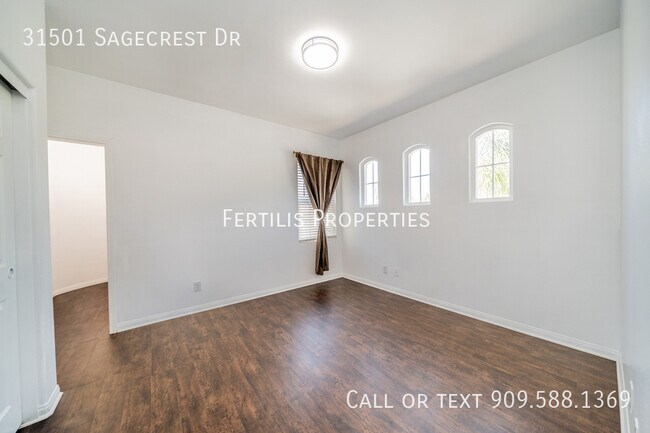 Building Photo - 31501 Sagecrest Dr