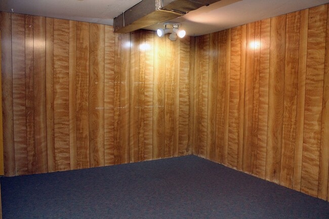 Building Photo - 4728 SE 92nd Ave