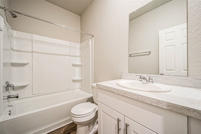 Building Photo - 1903 Brushy Cedar Ct