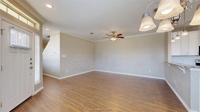 Building Photo - 2027 Harvey Mitchell Pkwy S