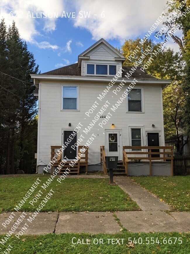 Building Photo - 622 Allison Ave SW