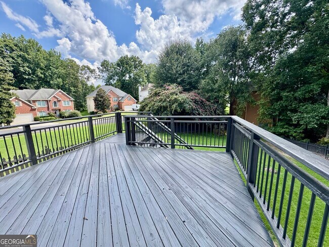 Building Photo - 1770 Highland Oaks Way NE