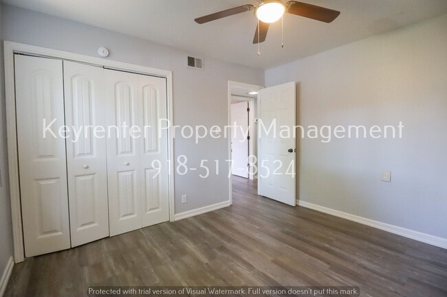 Building Photo - 2 Bed | 1 Bath Condo in Central Tulsa!