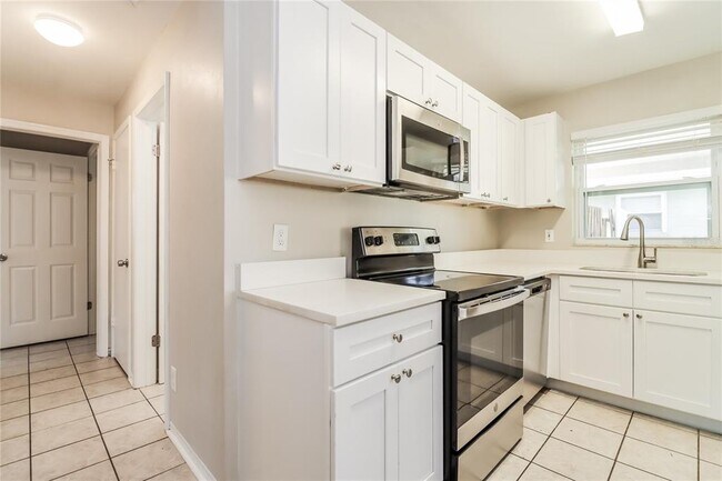 Building Photo - 7071 64th Way N