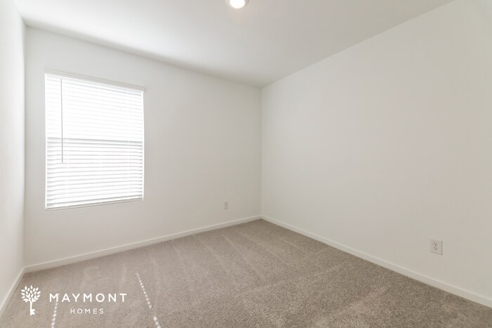 Building Photo - 2053 Belgian Dr