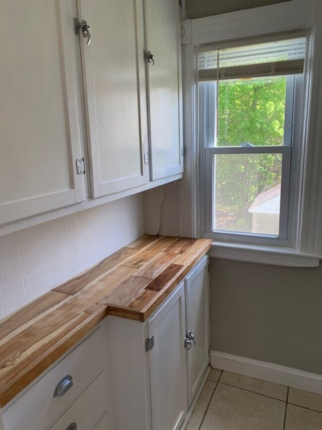 Building Photo - 119 Culvert St